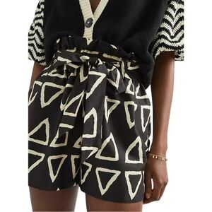 Coreylynncalter Paperbag Waist Black Geometric Resort Shorts Large